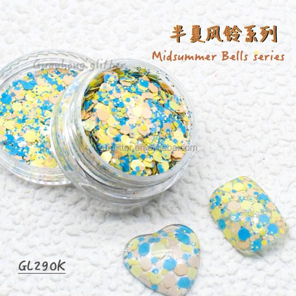 OEM Shiny Chunky Polyester Christmas Glitter Mix Powder Solvent Resistance Midsummer Bells