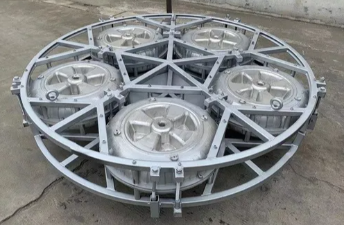 Les moules en aluminium OEM tournent pour former divers produits creux de forme complexe