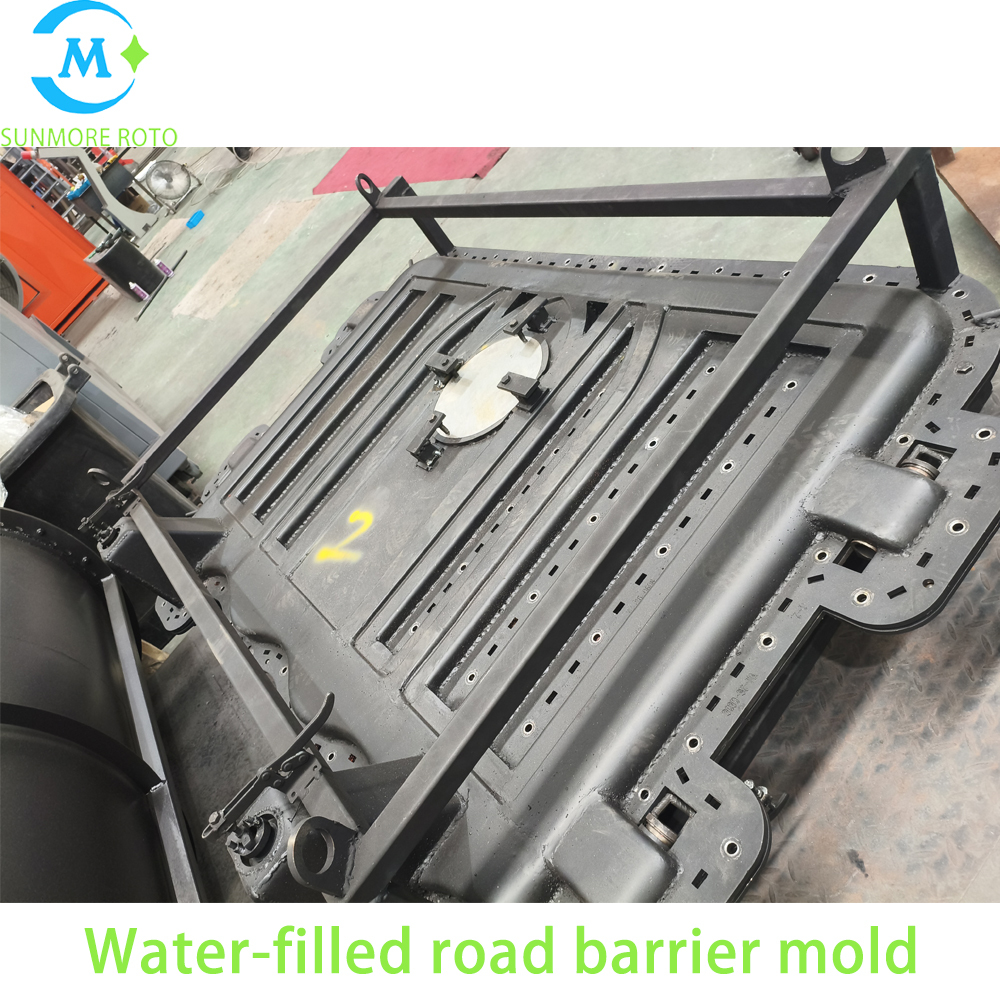 SUNMORE ROTO OEM Custom Cast Steel Water Filled Road Barrier Rotomolding Mould, Plastic Traffic Isolation Fence Mold With Rectangular Integral Lifting Frame & Full Perimeter Toggle Quick Clamps