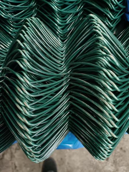 Hot Selling High Quality Hot Dip Galvanized 6ft Chain Link Iron Wire Mesh Fence/Chain Link Fencing