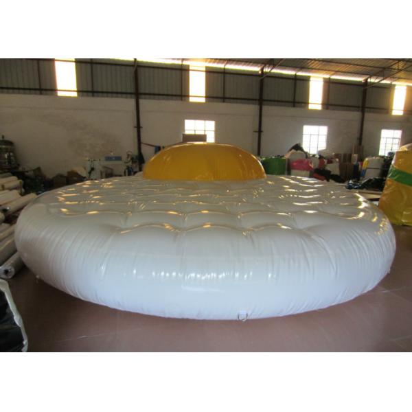 Tapete de segurança inflável para jogos de água com design de ovo fofo 9,7 x 5,2 m encerado de pvc de 0,65 mm