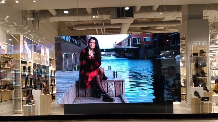 High Refresh Rate Indoor SMD LED Screen Module High Definition P3.91 64*64 Pixel