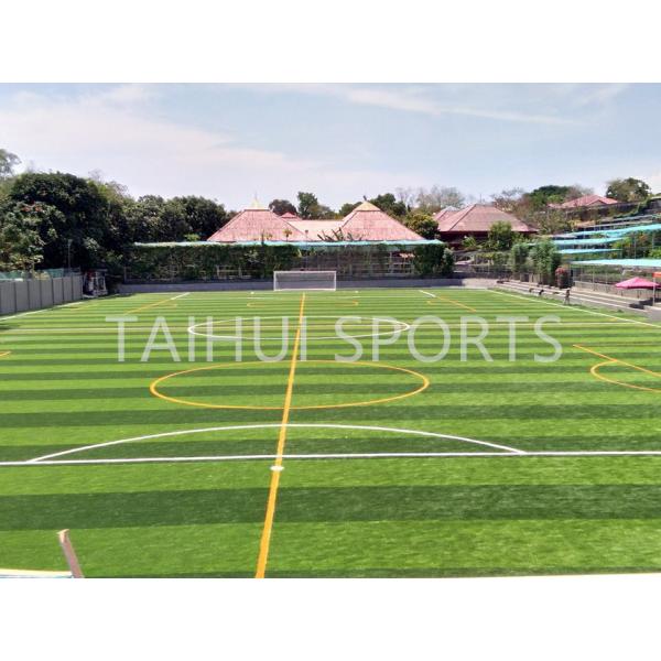 5/8 pulgadas de diámetro UV duradero Tuft estable fuerza de retirada FIFA Césped artificial de deportes para jardinería de campo de fútbol