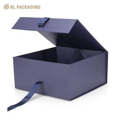 Encomenda personalizada Caixa dobrável rígida de laminação Matt para embalagem de calçado lenço de roupa