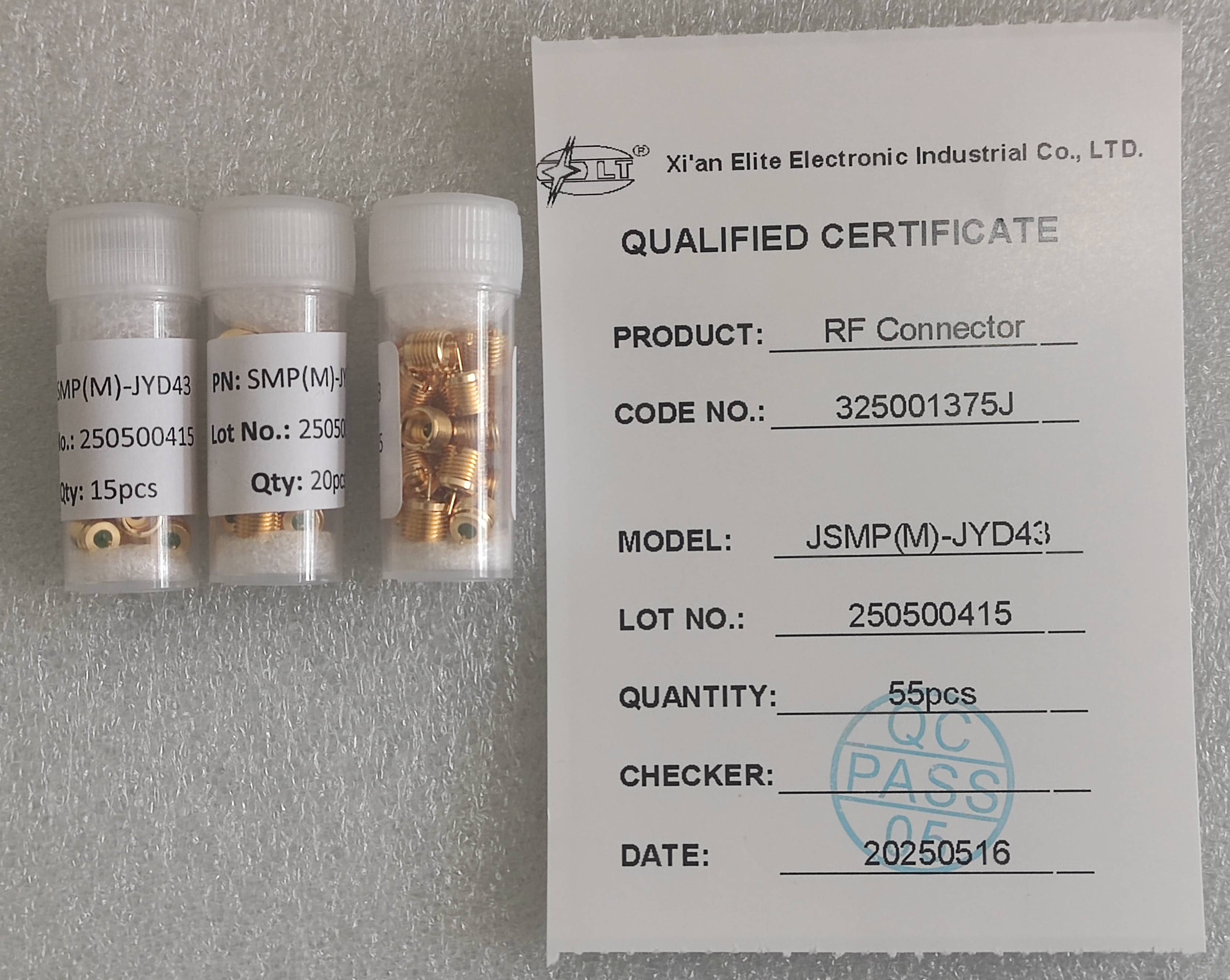 Hermetically Sealed SMP Male Limited Detent Bulkhead RF Plug Connector