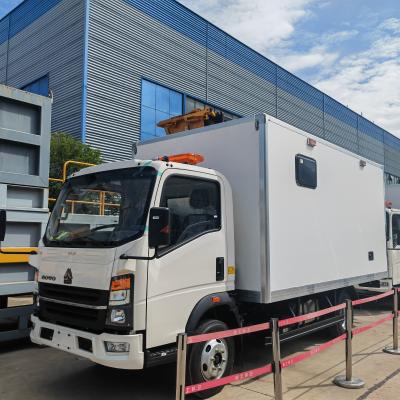 HOWO Refrigerator Truck , Refrigerated Cargo Van Box Truck for Mobile Workshop