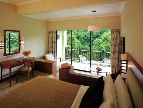 Modern Fabric Bedroom High End Hotel Furniture With Ebnoy Wood Veneer Finish