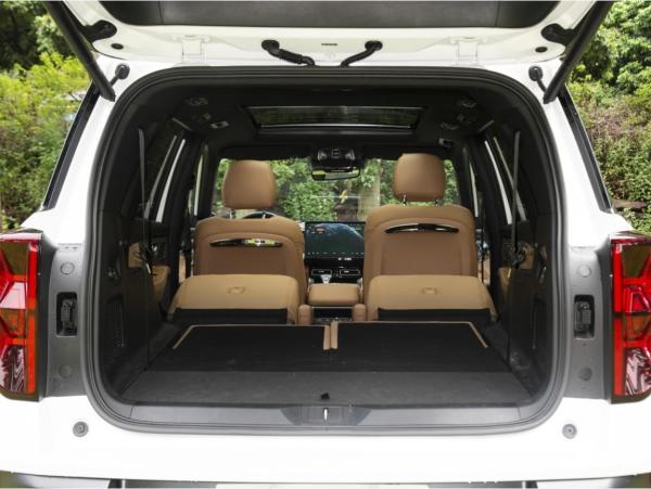 Left Hand Driver Steering Trumpchi ES9 Six Seats Hybrid SUV with Panoramic Sunroof and 8155 Intelligent Car Engine Chip