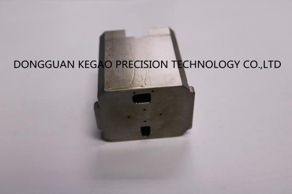 52HRC Injection Molding Automotive Industry 8407 Material ODM Available