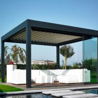 Le bâtiment de jardin a motorisé la pergola en aluminium avec l'auvent d'aveugles de Ziptrack
