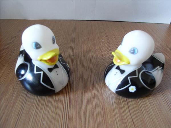 Pink Wedding Rubber Ducks Gift , Small Bride And Groom Rubber Ducks Phthalate Free