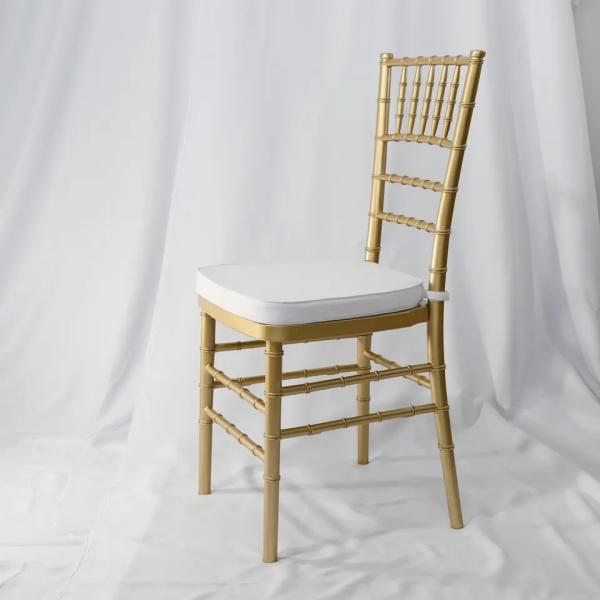 Chaise de banquet en plastique blanc Chiavari Meubles d'hôtel 41x38x90cm