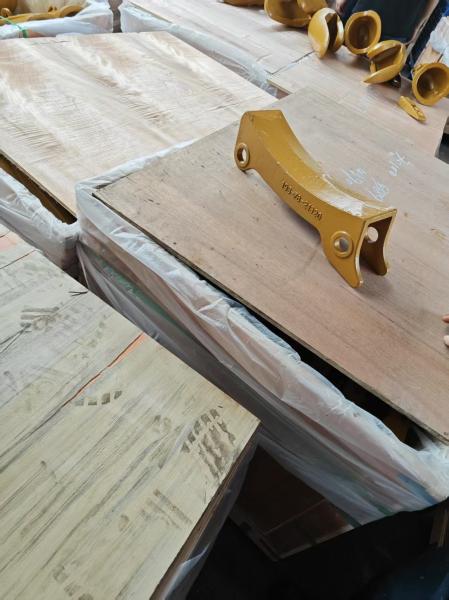 Komatsu Bulldozer  Ripper Guards  And Protectors 195-78-21320 For D85 D155 D275 D355