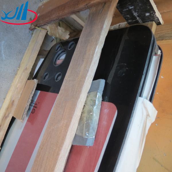 SINOTRUK HOWO Truck Safety And Durable Front Windshield WG1642710001