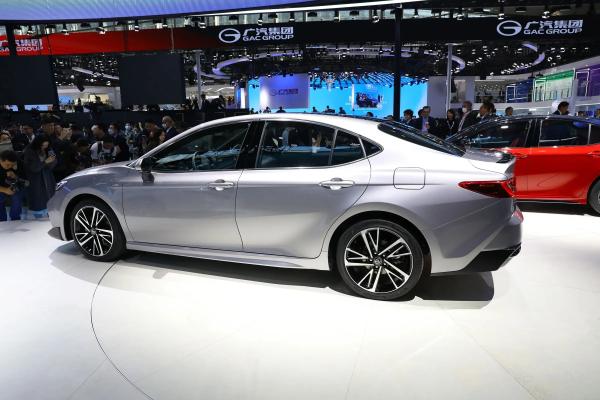 72kw Combined Maximum Power Toyota Camry 2024 Hybrid Gasoline Petrol Luxury Electric EV Sedan Car