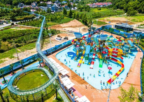 Water House Park Amusement Park Equipment Fiberglass Pool Slide Water Park Equipment