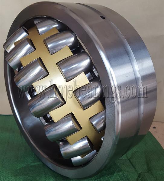 Famous Brand Self-Aligning Spherical Roller Bearing 22313 22313 E/C3w33