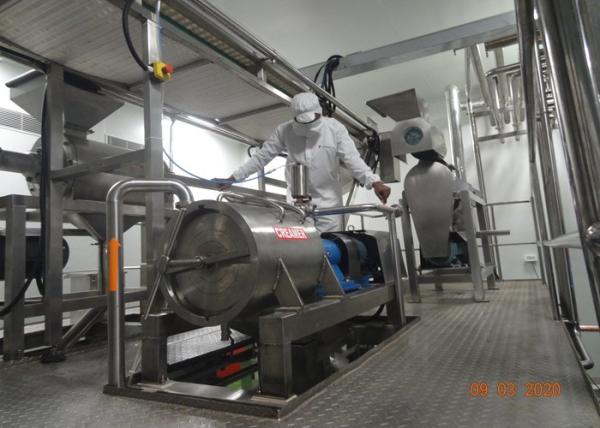 ISO 2050mm 30kw 10t/H SUS304 Tomato Pulping Machine