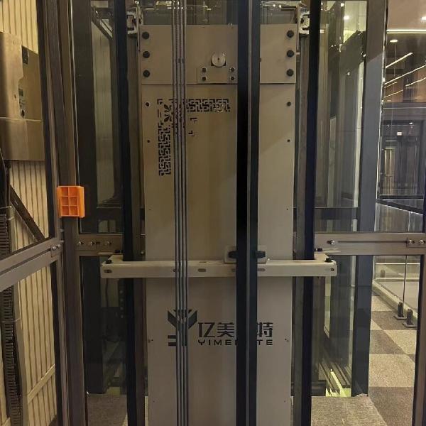 Silent Gearless Traction Elevator for Residences – Up to 30 m Travel