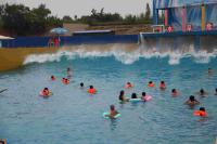 Équipement de piscine de vague de parc aquatique de famille, machine de produits de parc d'Aqua de fibre de verre