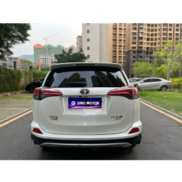 Used 2020 Japanese Rav-4 CVT 2.0L 2WD SUV, 34000 Mileages , No Accidents ,A Small Area of Repainting on the Right Fender