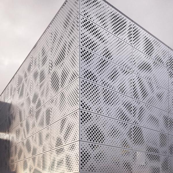 Customizable Perforated Stainless Steel Sheet Ageing Resistance
