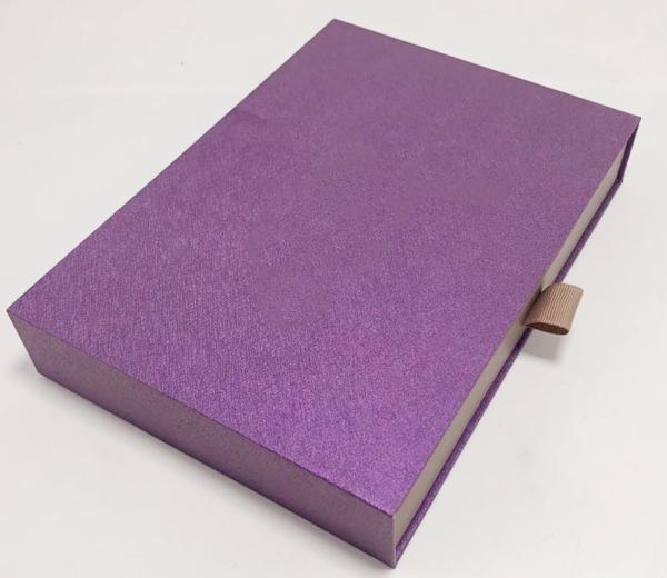 Exquisite Hotel Gift Packing Boxes Cardboard Drawer Box Gold Color Logo