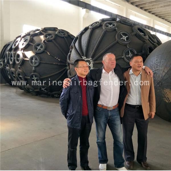 Absorción de energía masiva de la defensa marina neumática de la alta precisión