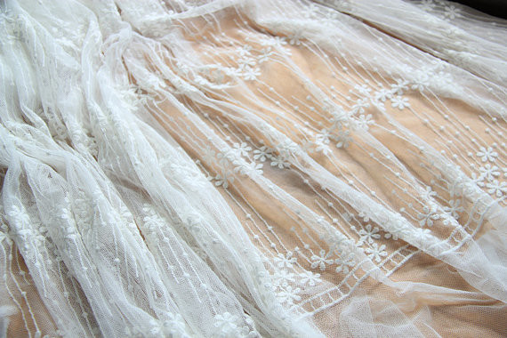 Ткань шнурка Тюль вышивки флористическая белая на одежда/шарф/занавес 51,18