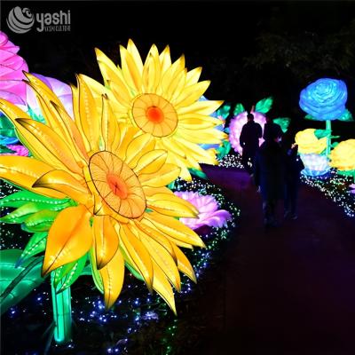 Glowing Sunflower Sculpture LED Chinese Lantern For Garden Decor