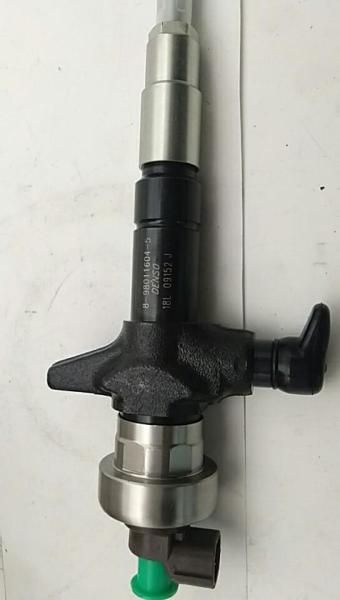 Assy 095000-6980 do injetor das peças de motor diesel 4JJ1 da máquina escavadora do tamanho padrão