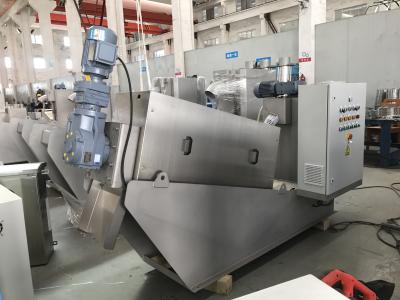 Equipamento totalmente automático da remoção da lama para sistemas industriais do tratamento de águas residuais