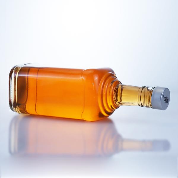 Стройная бутылка для виски, бренди, вина, спиртных напитков, алкоголя, шампанского, алкоголя