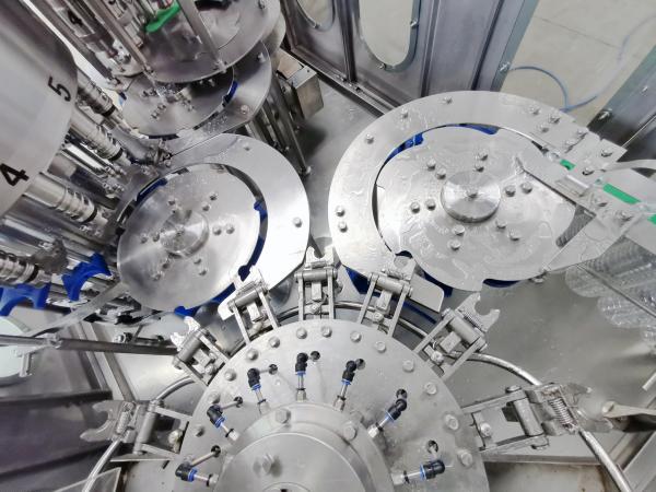 low cost packaged China factory price complete pure drinking mineral water bottling machine for sale