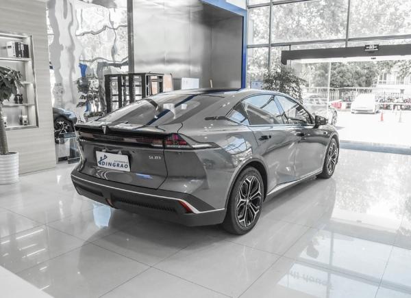 Exportação de luxo Chang An EV Deepal Shenlan SL03 Veículo elétrico 5 lugares Sedan combustível de energia nova 1.5L Carro híbrido
