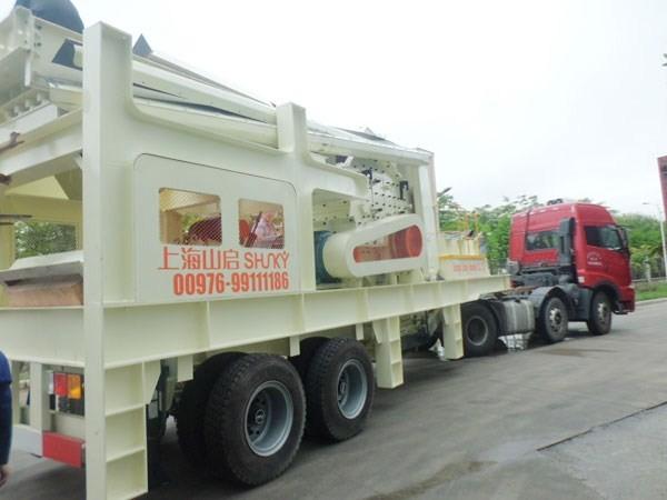 (110-320TPH) Hard Rock Mobile Crushing Station Mobile Jaw Crusher  Portable Crushing Plant