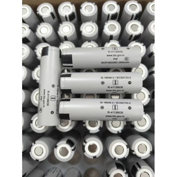 100% Full Capacity 3180mAh INR18650 Cylindrical Lithium Ion Battery 2C Discharge for E-bike Scooter 