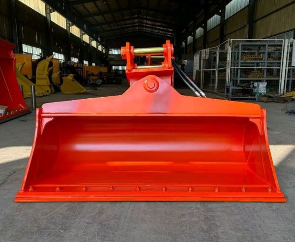 Bouteille de boue à inclinaison personnalisée pour excavatrice Hitachi Kubota