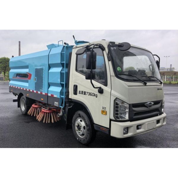 High-Capacity Environmental Road Sweeper Truck for Efficient Dust Control and Road Debris Collection