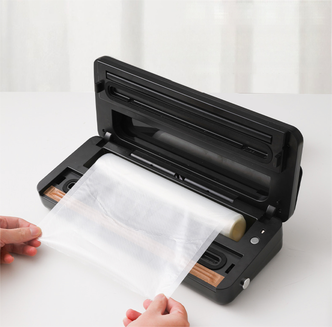 Compact Vacuum Sealer Machine 200W Strong Suction  Dry / Wet Mode Built In Cutter