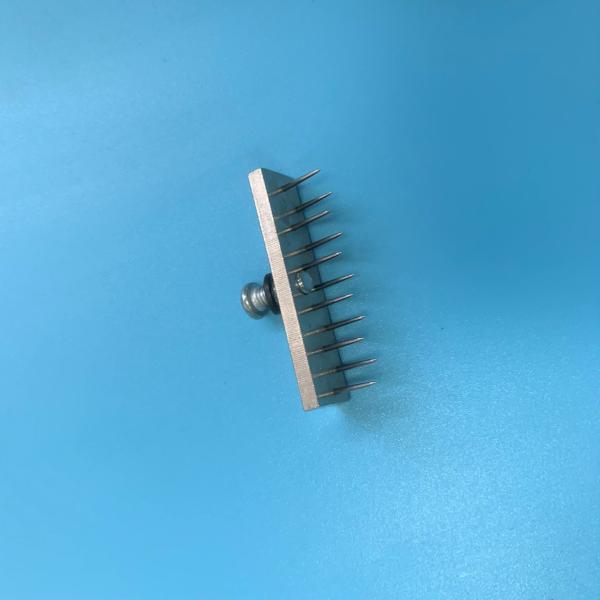 Италия Ферраро компрессорная машина Вертикальные цепные детали Шнурная пластина Штентер Шнурная стойка Сборные винты Медный материал