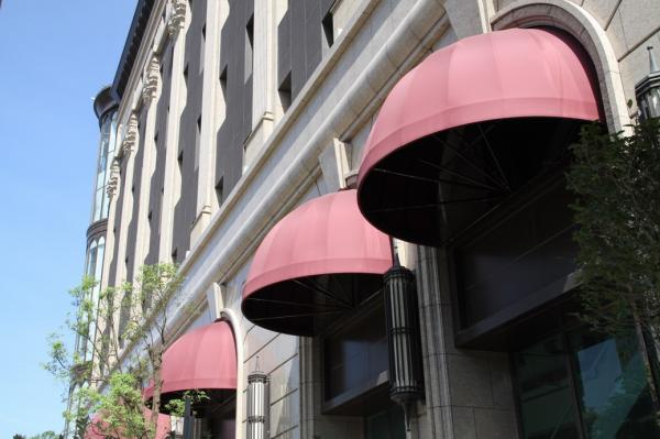 Wall Mounted Manual Retractable Sun Shade Awning Half Round French Window Awning