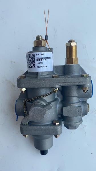13c1499 ホイール ローダーのスペアパーツ油水分離器コンビネーション バルブ