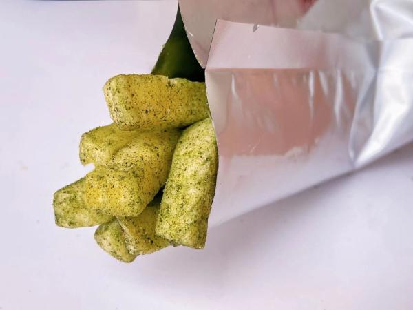 Wholesale VF Vegetables Strips Seaweed French Fries Snacks Vacuum Fried Potato Chips