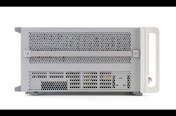 N5222A Portable PNA Microwave Network Analyzer with 10MHz-26.5GHz Frequency Range and 132 DB Dynamic Range