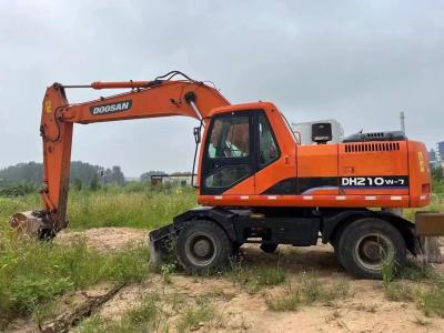 Excavadora de rodas Doosan DH210W com desempenho superior
