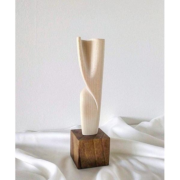 Inspired Aesthetic Handmade Wooden Sculptures Art Display ISO9001 Approved