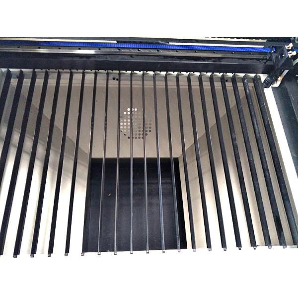 6090 Máquina de grabado de corte láser CNC CO2 con sistema de transmisión de múltiples ejes