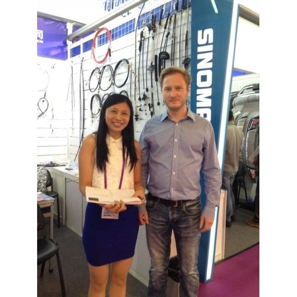 7m5p-7e395-Ca Cable de cambio de engranajes de nylon para automóviles estadounidenses de nylon certificado por SGS