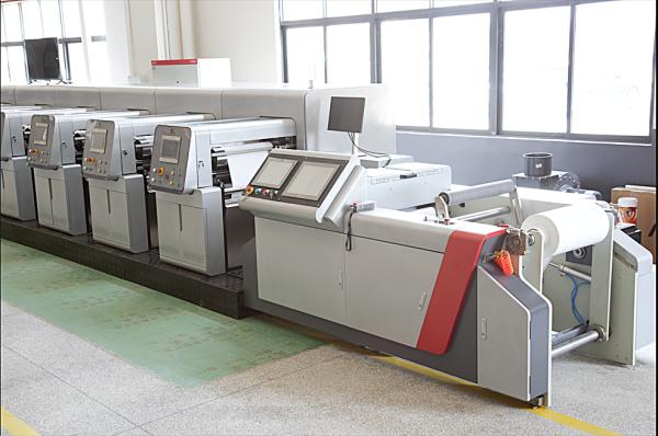1220mm Wide-Web High-Speed Flexographic Printing Press with Rexroth Servo Control